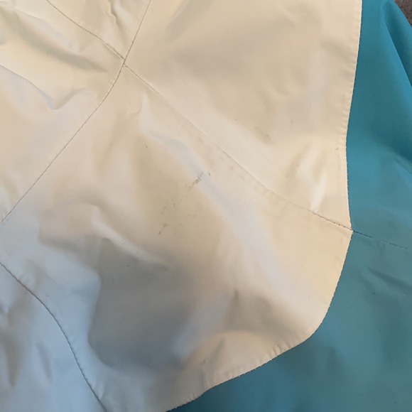 Helly Hansen Rain Jacket - Picture 3 of 3